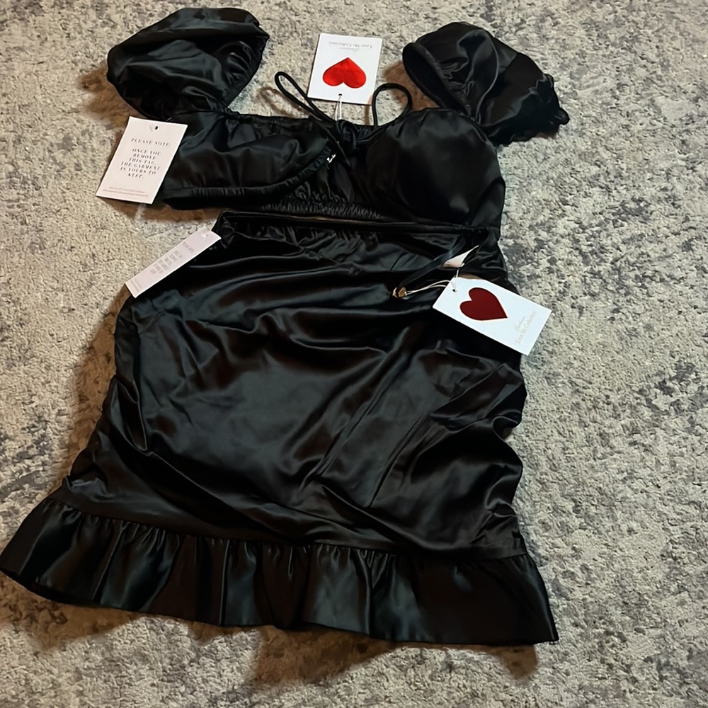 ALAMOUR THE LABEL - Picture 4 of 6